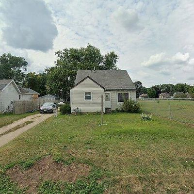 521 S 11 Th St, Estherville, IA 51334