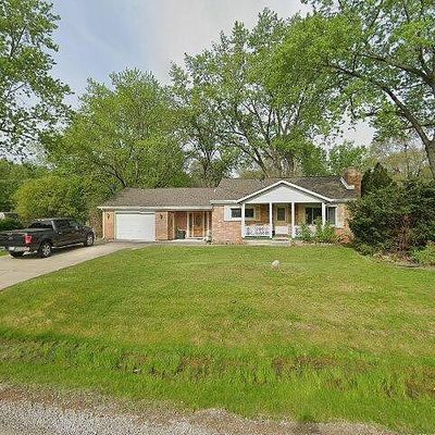 5215 Clintonville Rd, Clarkston, MI 48346