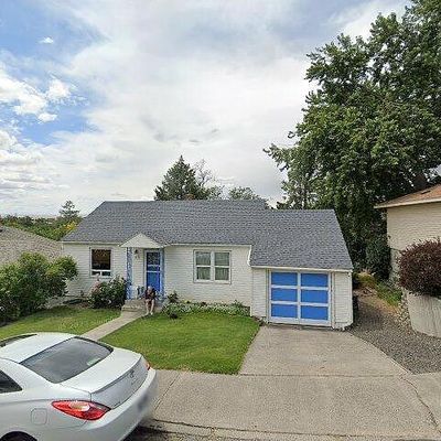 523 Nw 6 Th St, Pendleton, OR 97801