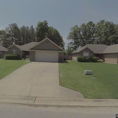 5249 Nathan Dr, Jonesboro, AR 72401