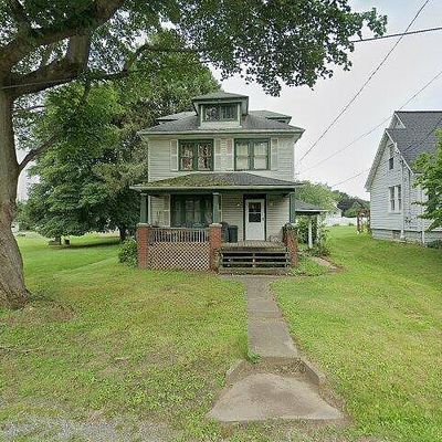 525 Deemer Ave, Ellwood City, PA 16117