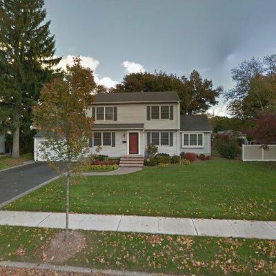 53 Center St, Pompton Lakes, NJ 07442