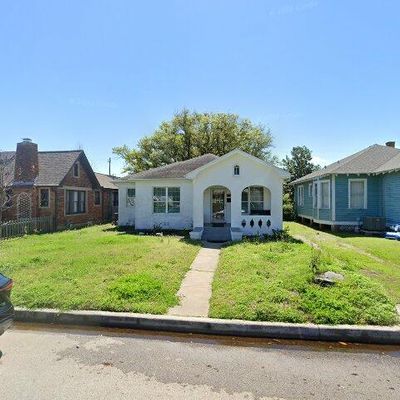 4705 Woodrow Ave, Galveston, TX 77551