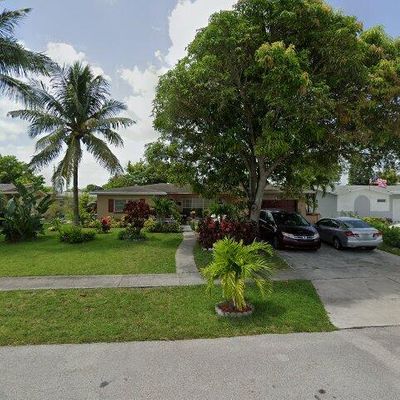 4740 Nw 41 St Ct, Lauderdale Lakes, FL 33319