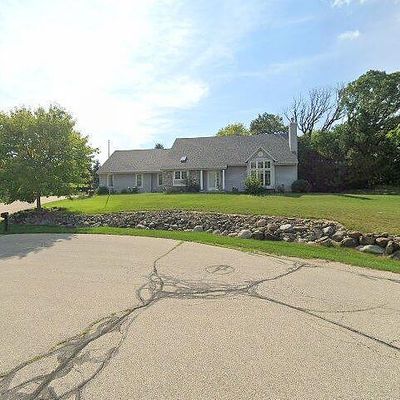 4742 Lookout Ln, Waterford, WI 53185