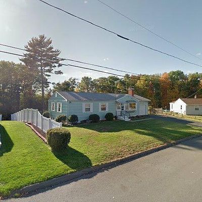 49 Roberts Pond Ln, Chicopee, MA 01020