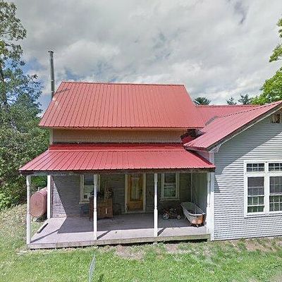 58 Church St, Hyde Park, VT 05655