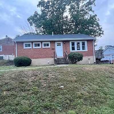 5811 Terrell Ave, Oxon Hill, MD 20745