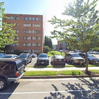 5831 Quantrell Ave #509, Alexandria, VA 22312