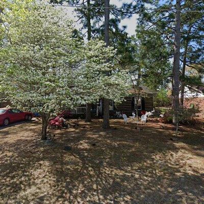 5877 Hunting Ridge Rd, Hope Mills, NC 28348