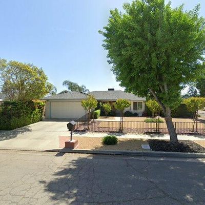 5882 E Madison Ave, Fresno, CA 93727