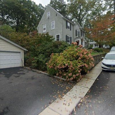 6 Highmont Ter, Montclair, NJ 07042