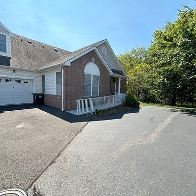 6 Joseph Dr, Flemington, NJ 08822