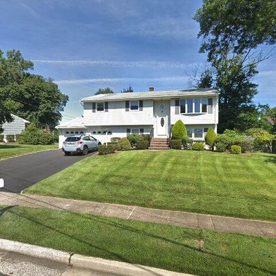 6 Lund Ct, Piscataway, NJ 08854