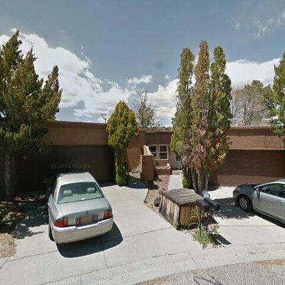 6 Village Pl, White Rock, NM 87547