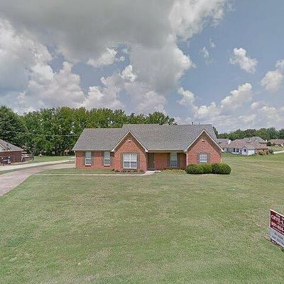 60 Countrywood Ln, Oakland, TN 38060