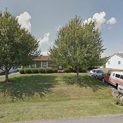 60 Summerfield Dr, Fishersville, VA 22939