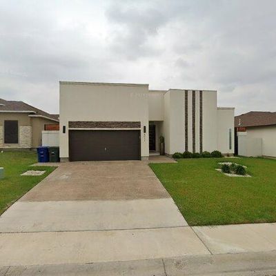 6011 Amir Dr, Laredo, TX 78041