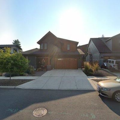 61196 Bachelor View Rd, Bend, OR 97702