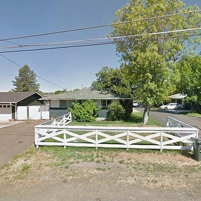 612 S Platt Ave, Eagle Point, OR 97524