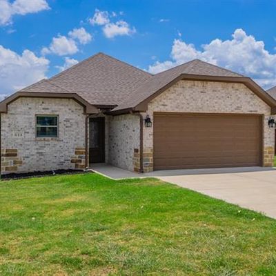 613 Copenhavr St, Pilot Point, TX 76258