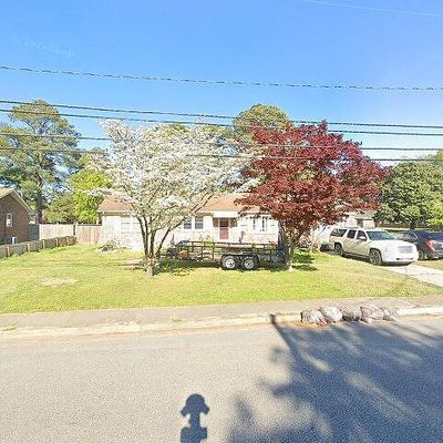 613 Sparrow Rd, Chesapeake, VA 23325