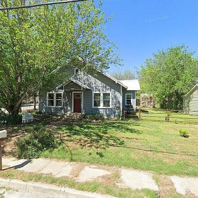 614 W Spring St, Weatherford, TX 76086