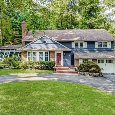 62 Tuttle Rd, Watchung, NJ 07069