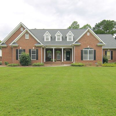 62 Wildwood Avenue, Hawkinsville, GA 31036