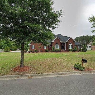 5411 White Oak Dr, Lumberton, NC 28358