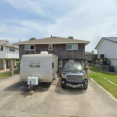 545 Pompano St, Hitchcock, TX 77563