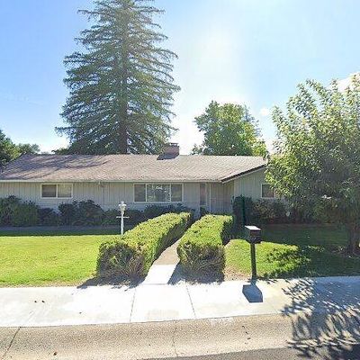 545 Loma Vista Dr, Redding, CA 96002