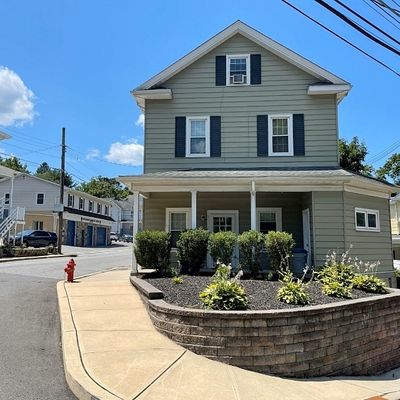 55 Main St, Hampton Boro, NJ 08827