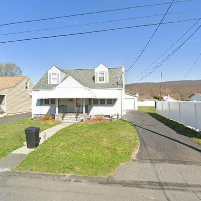 55 Warsaw St, Exeter, PA 18643