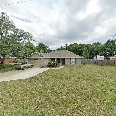 5501 Riviera Dr, Milton, FL 32583