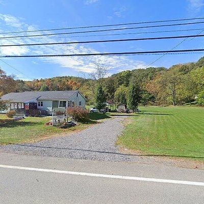 5569 Bull Creek Rd, Tarentum, PA 15084