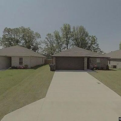 5621 Brookshire Dr, Jonesboro, AR 72401