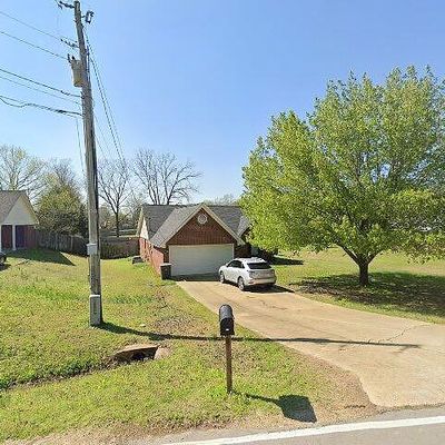 563 Pulltight Rd, Saltillo, MS 38866