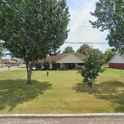 564 Glendale Rd, New Albany, MS 38652