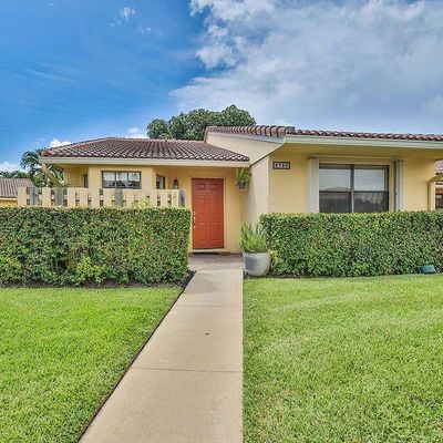 6726 Bridlewood Ct, Boca Raton, FL 33433