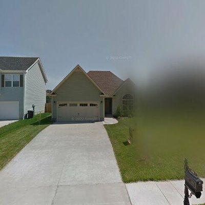 676 Sly Fox Dr, Clarksville, TN 37040