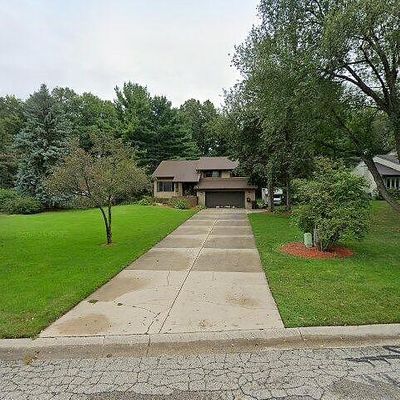 68 E Newman Rd, Williamston, MI 48895