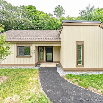 68 Heritage Vlg #B, Southbury, CT 06488