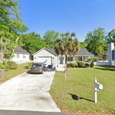 68 Voyagers Dr, Pawleys Island, SC 29585