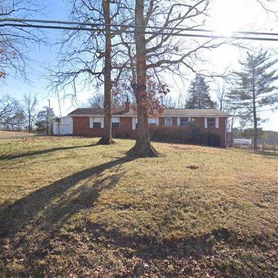 6812 Pine Grove Rd, Knoxville, TN 37914