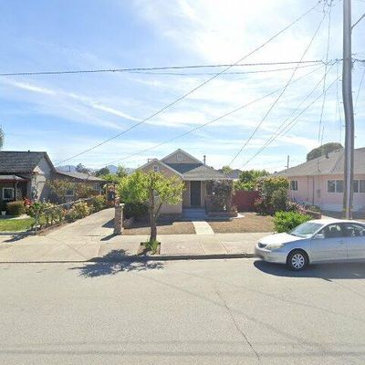 69 Sally St, Hollister, CA 95023