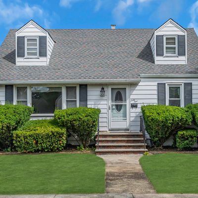 69 Rodney Ave, Somerset, NJ 08873