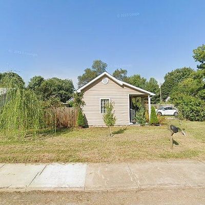 690 N Marion St, Martinsville, IN 46151