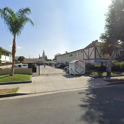 6943 Tyrone Ave, Van Nuys, CA 91405