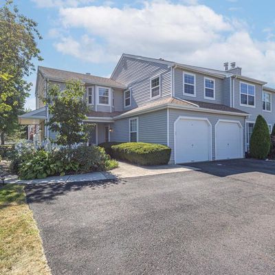 696 Rose Hollow Drive, Yardley, PA 19067